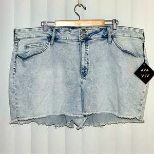 Ava & Viv Acid Wash Denim Jean Shorts - Plus Size 26W (3R)